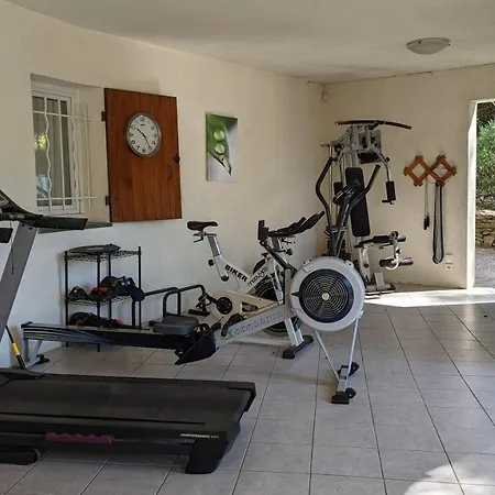 Serena - Piscine, Tennis Sur Place Guest house *