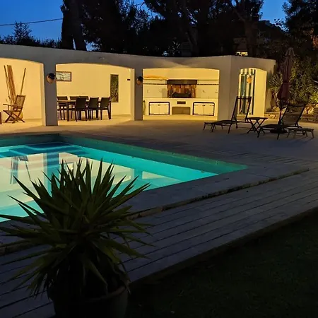 Serena - Piscine, Tennis Sur Place Guest house *